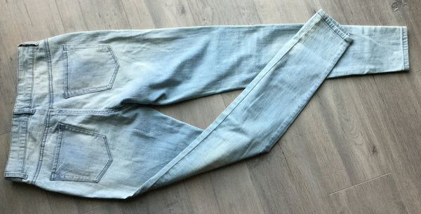 Forever 21 sikinny jeans size 28