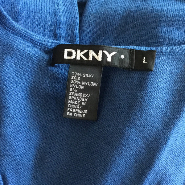 DKNY v-neck 77% silk  t-shirt size L