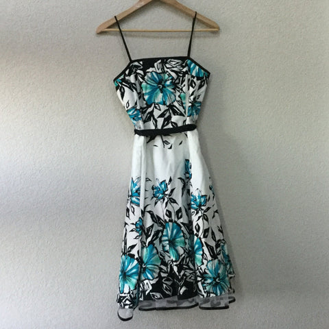 Dressbarn floral turquoise dress size 6 USA