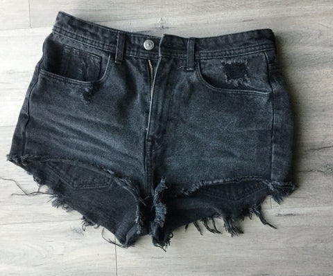 H&M Black jeans shorts short high waist size us 6