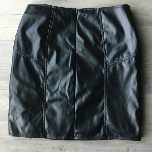 Black mini skirt faux leather size 4