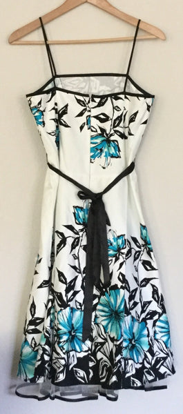 Dressbarn floral turquoise dress size 6 USA