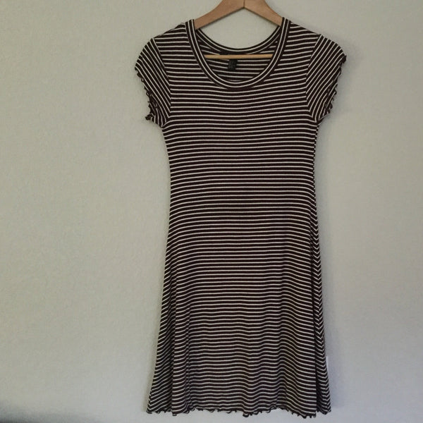 Forever21 summer/spring casual dress size small